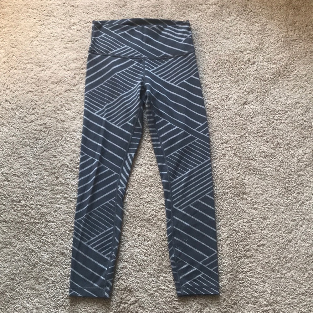Lululemon high waisted wunder unders!!